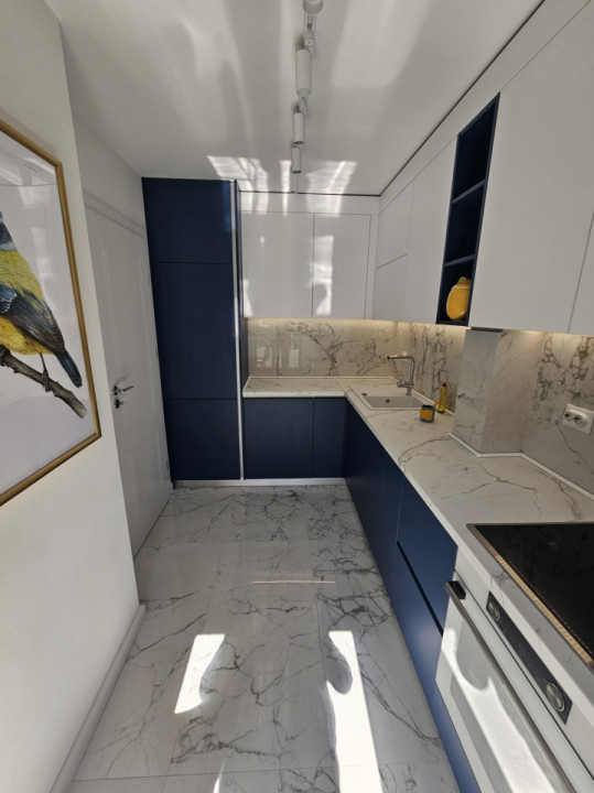 Apartament 2 camere, lux, terasa 23mp, zona Vivo Mall