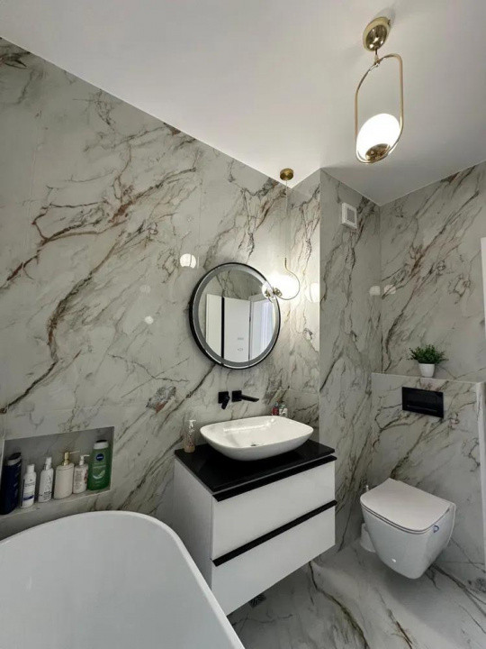 Apartament 2 camere, etaj intermediar, zona Iulius Mall