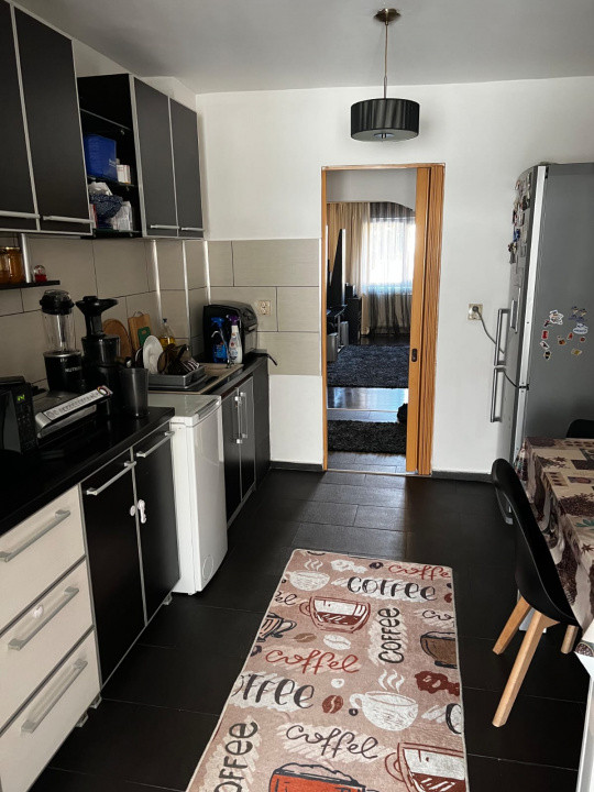 Apartament 3 camere 86 mp utili, zona Minerva, garaj si boxa