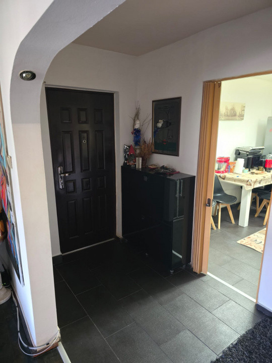 Apartament 3 camere 86 mp utili, zona Minerva, garaj si boxa