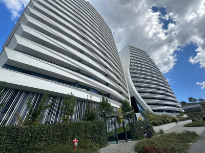 Apartament 4 camere , 2 parcări, terasa 60 mp , Wings