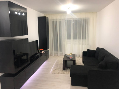 Apartament cu 2 camere, et intermediar, zona Fabrica de Sport