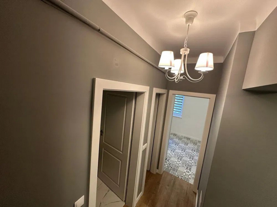 Apartament cu 2 camere, et 1, zona centrală 