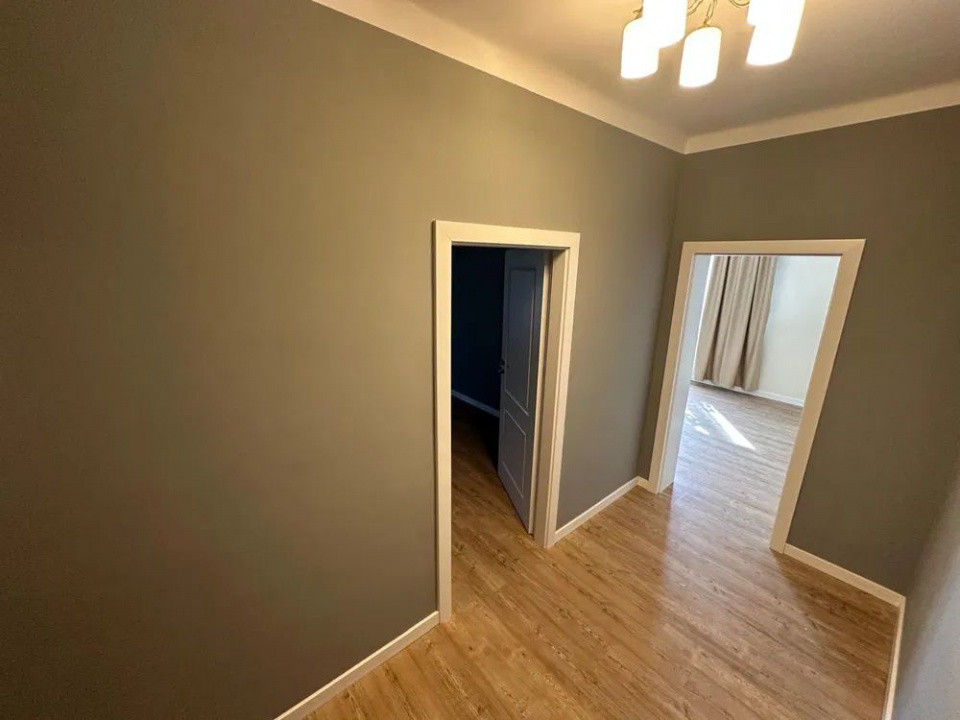 Apartament cu 2 camere, et 1, zona centrală 