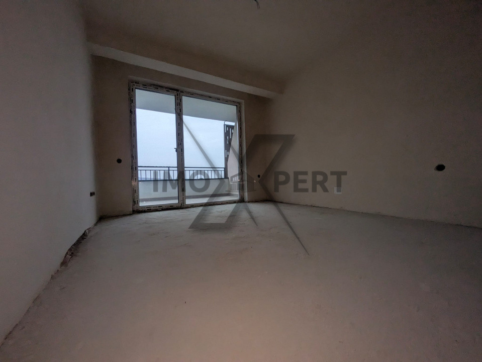Apartament 3 camere, terasa 60mp, orientare Sud , Baciu Regal 