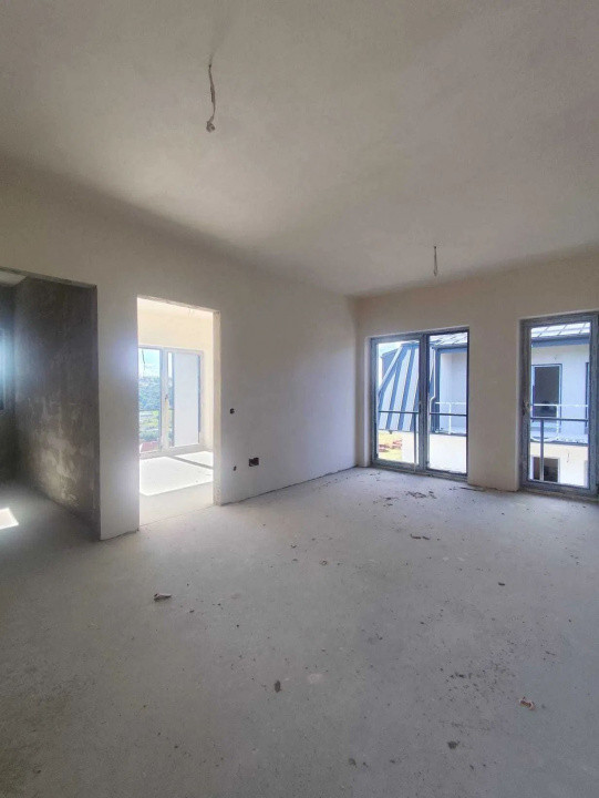 Apartament cu 2 camere în zona Baciu Regal 