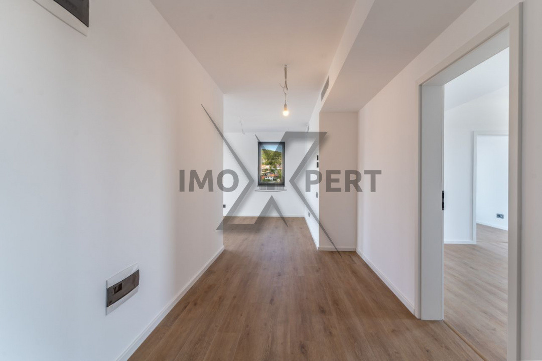 Apartament cu 3 dormitoare, Living + Bucătărie 2 bai, 2 terase!