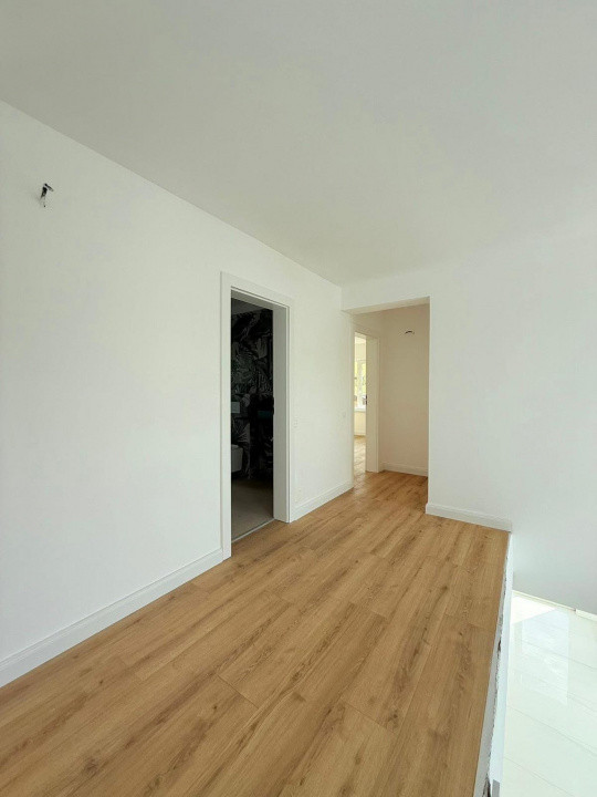 Casa individuala 4 camere ,parțial mobilat ,zona Vivo 