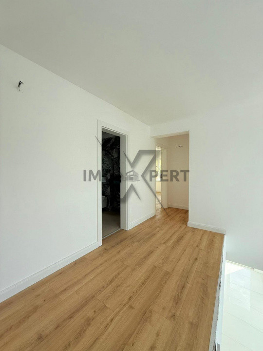 Casa individuala 4 camere ,parțial mobilat ,zona Vivo 