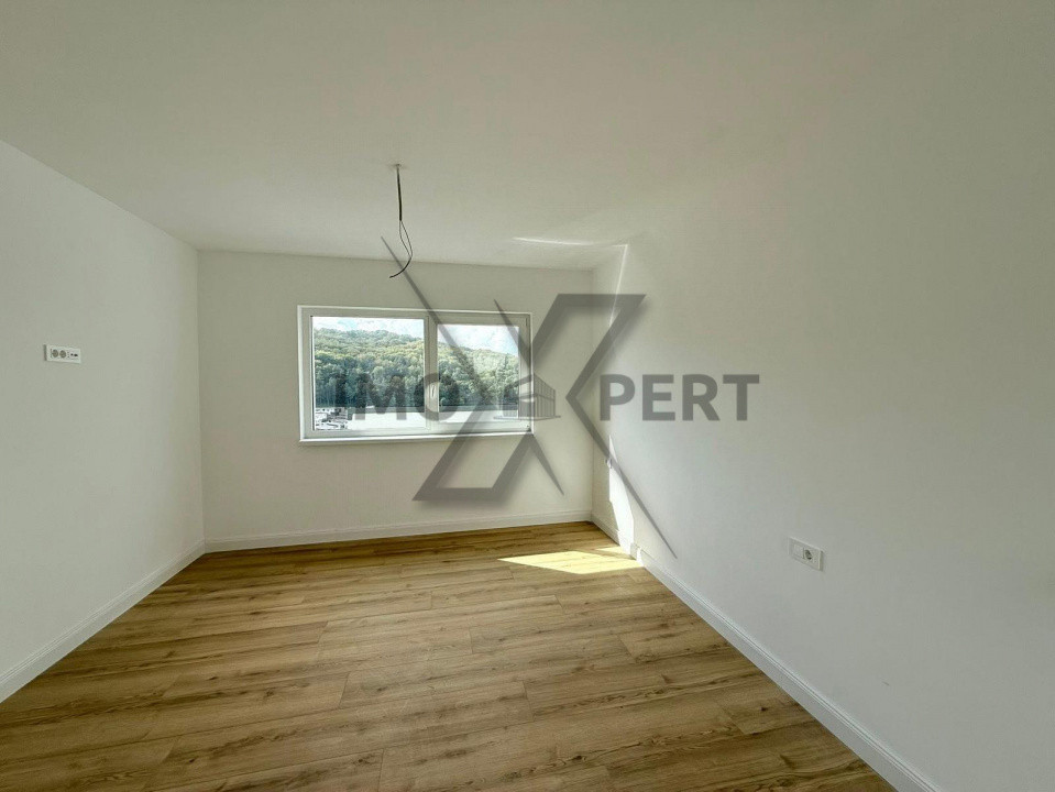 Casa individuala 4 camere ,parțial mobilat ,zona Vivo 