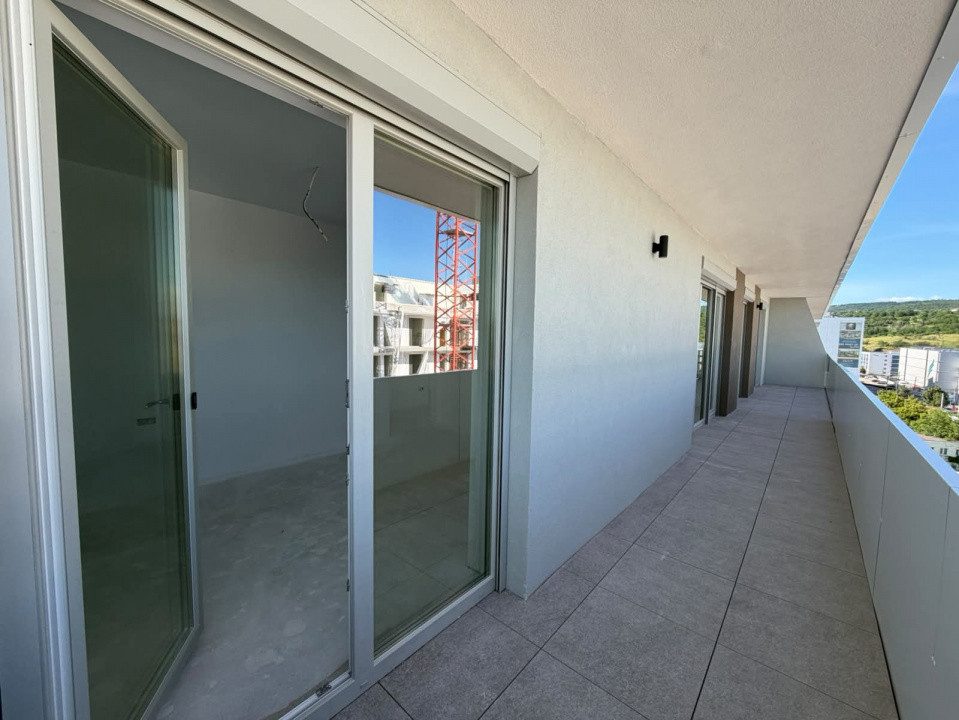 Apartament 3 camere,2 bai, terasa 37 m , super view, Bloc Premium
