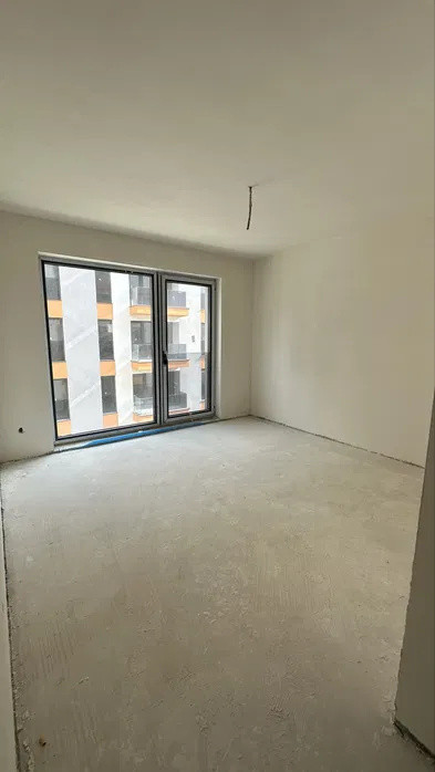 Apartament Semifinisat, Parcare Subterană, Bloc nou