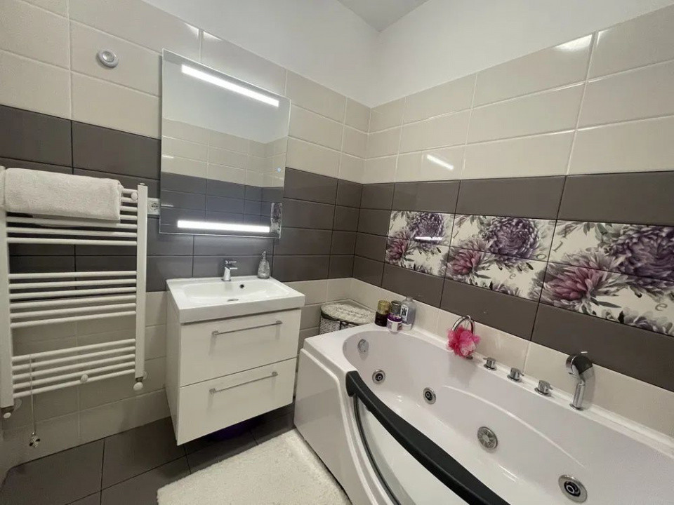 Apartament 2 camere la cheie, etaj intermediar, Petrom Baciu