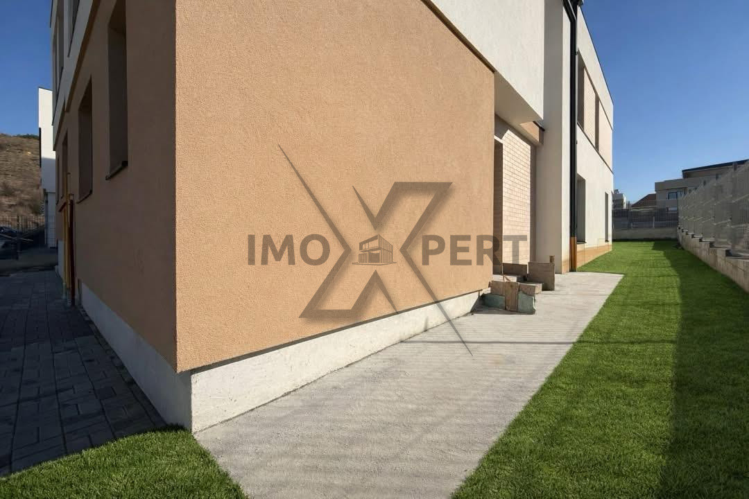 Oferta! Casa de 150 metri, cu Terasa, si Gradina, ,zona Vivo 