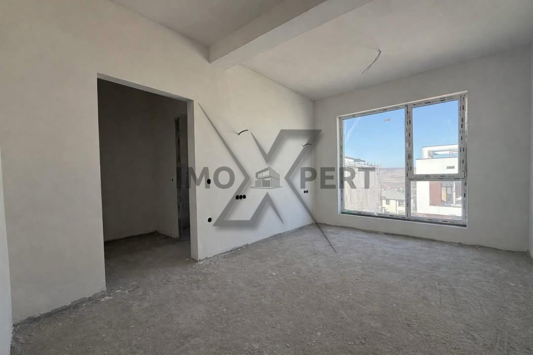 Oferta! Casa de 150 metri, cu Terasa, si Gradina, ,zona Vivo 