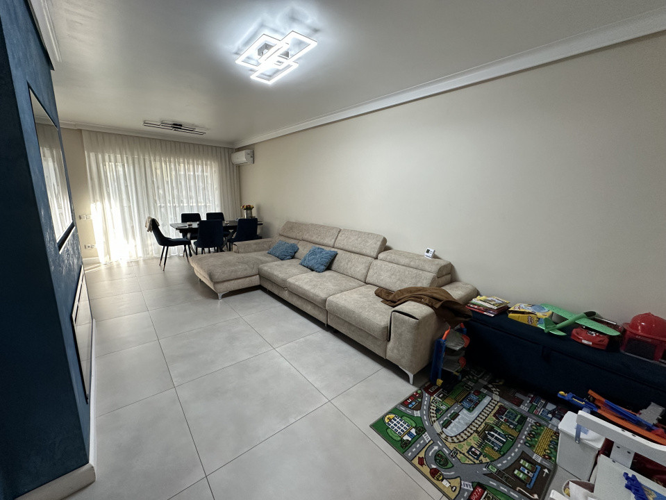 Apartament 3 camere SCALA - Frunzisului 