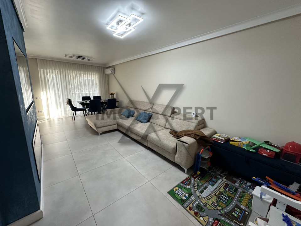 Apartament 3 camere SCALA - Frunzisului 