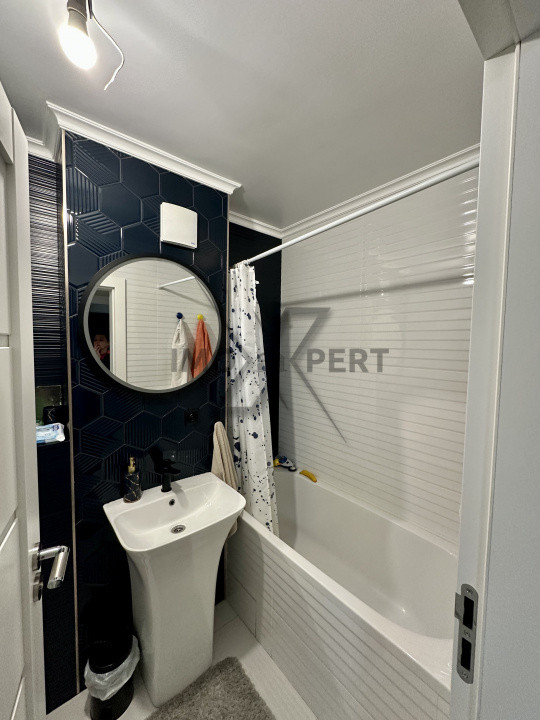 Apartament 3 camere SCALA - Frunzisului 
