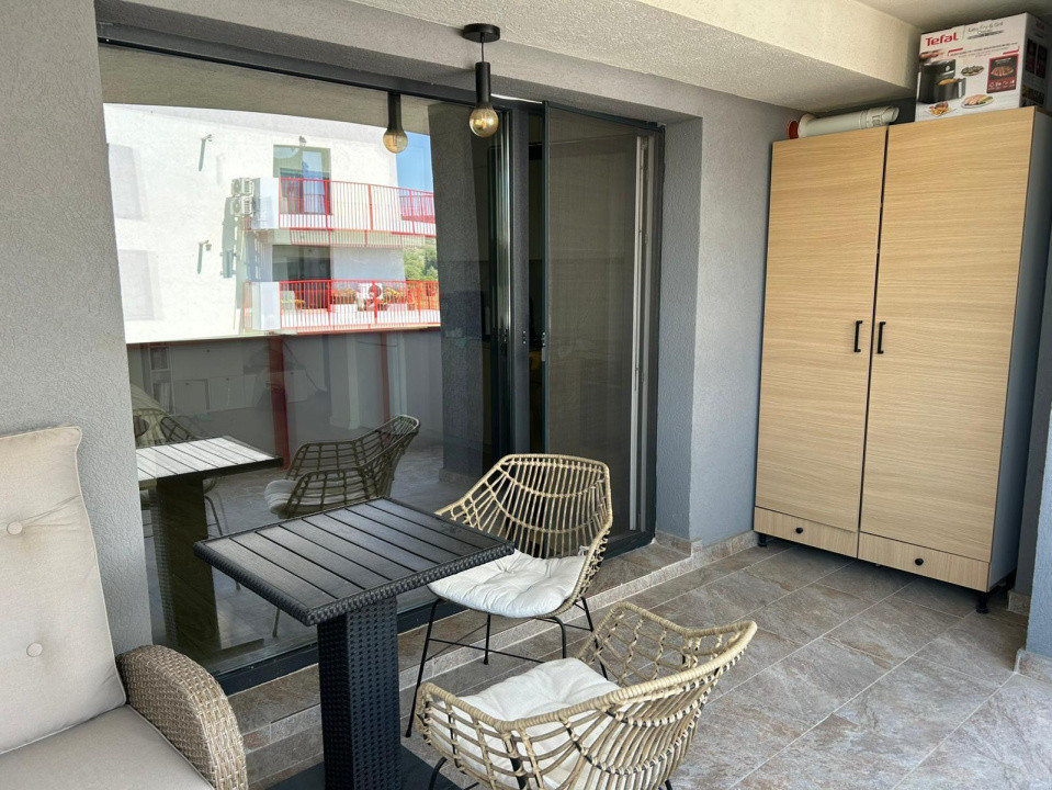 Apartament 2 camere, 53 mp, etaj intermediar, Zona Metro