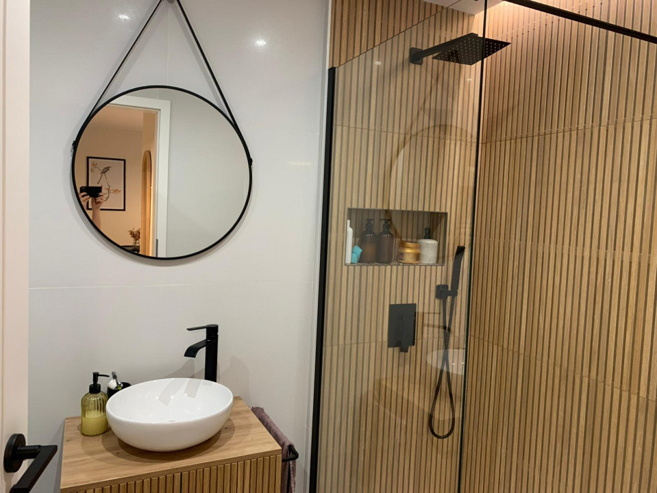 Apartament 2 camere, 53 mp, etaj intermediar, Zona Metro