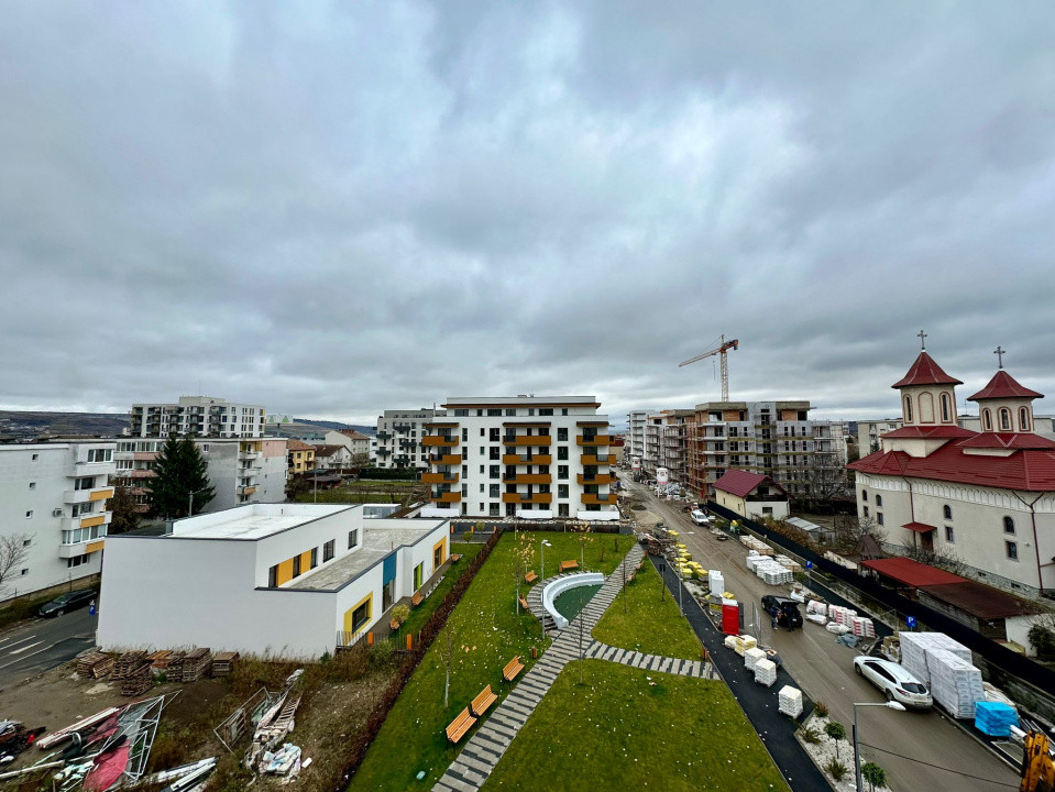 Apartament 2 camere, la cheie, etaj intermediar, zona Iulius Mall