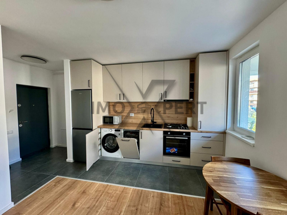 Apartament cu 2 camere de închiriat în Florești, strada Catanelor