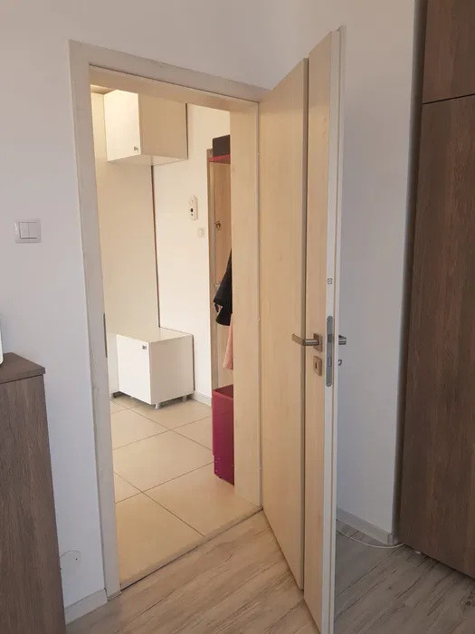 Apartament 2 camere decomandat, langa iulius mall/FSEGA, etaj intermediar. 