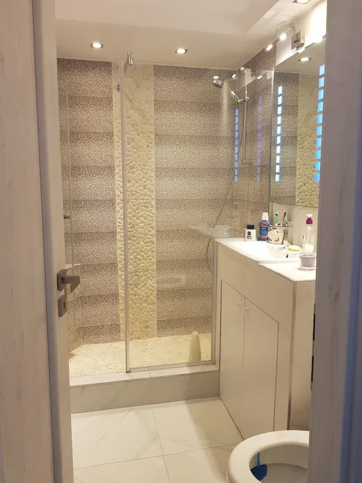 Apartament 2 camere decomandat, langa iulius mall/FSEGA, etaj intermediar. 