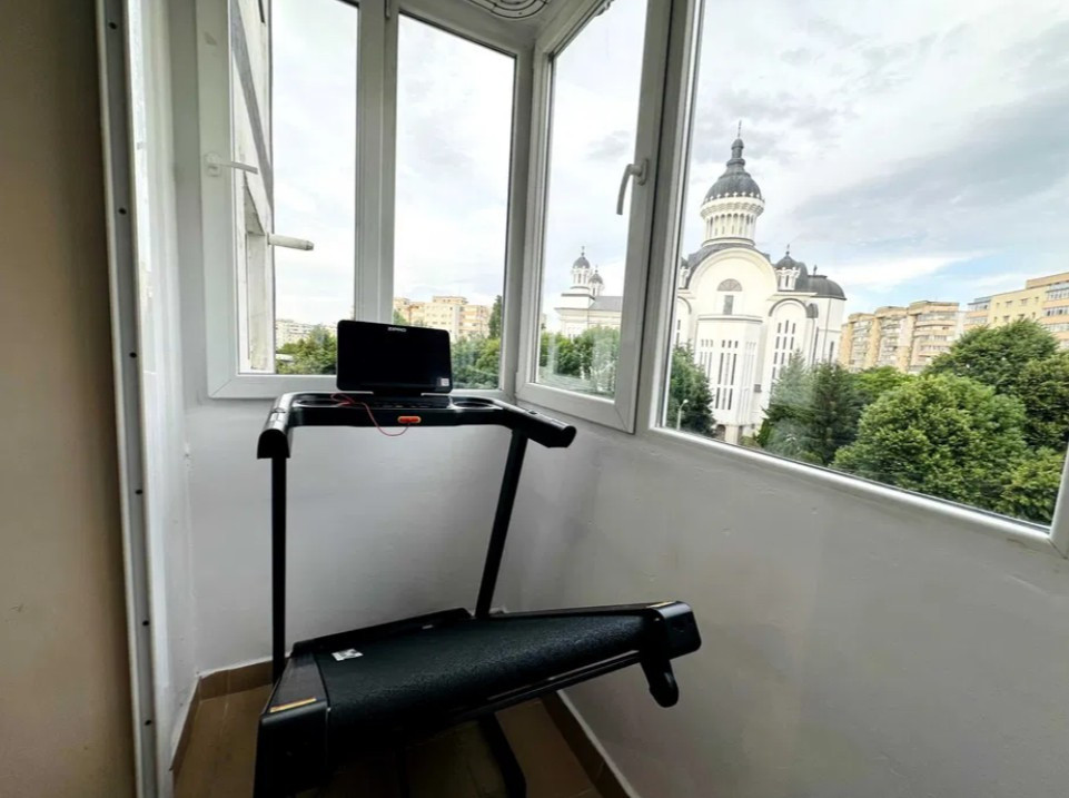 Apartament 2 camere decomandat, etaj intermediar cartier Manastur
