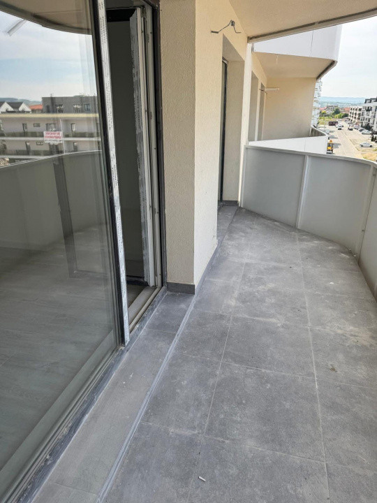 Apartament 2 camere finisat, etaj intermediar, ansamblul Eroilor