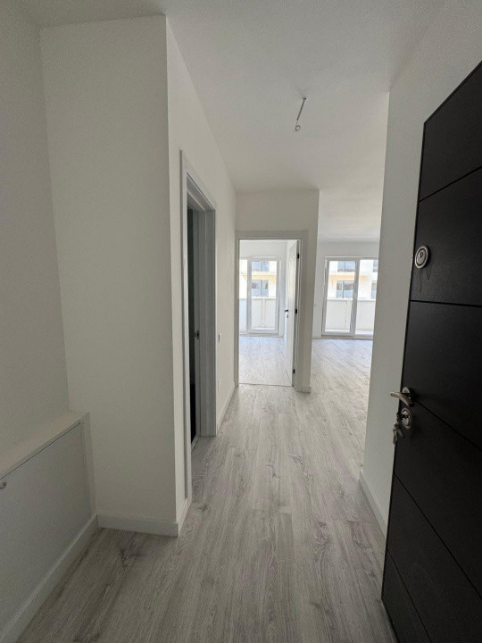 Apartament 2 camere finisat, etaj intermediar, ansamblul Eroilor