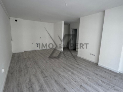 Apartament 2 camere finisat, etaj intermediar, ansamblul Eroilor