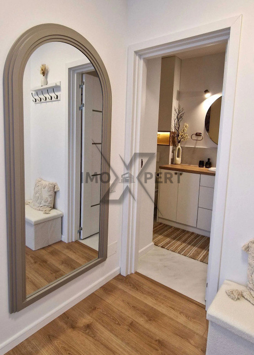 Apartament 2 camere , et intermediar, zona Iulius Mall