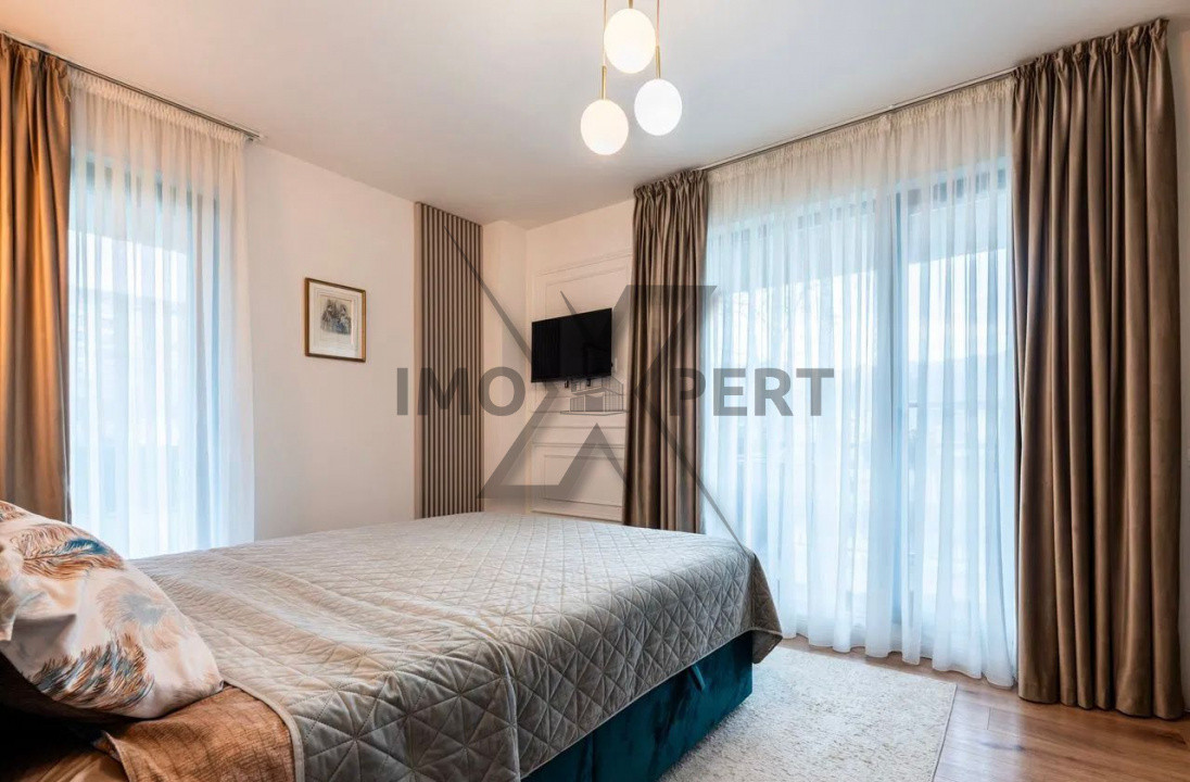 Apartament 3 camere , parcare, zona Vivo 