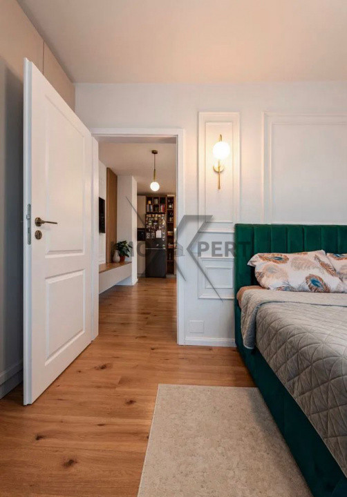 Apartament 3 camere , parcare, zona Vivo 