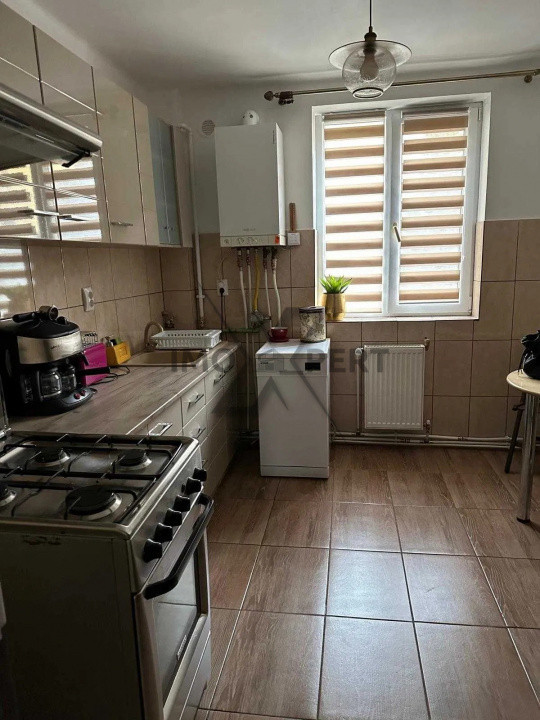 Apartament 3 camere strada Horea | Etaj 1 și garaj inclus