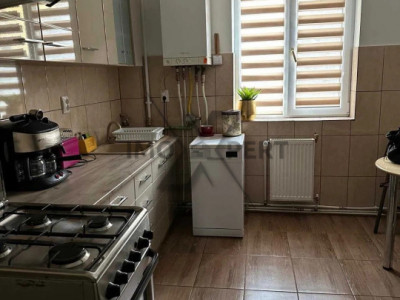 Apartament 3 camere strada Horea | Etaj 1 și garaj inclus