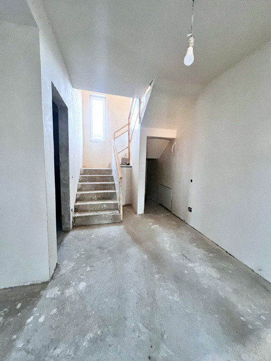 Casa individuala, 145 mp util si 500 mp teren, Chinteni