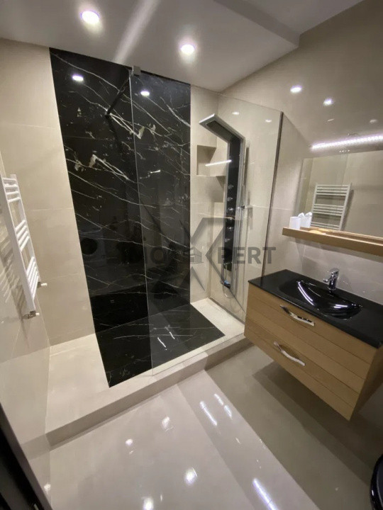 Apartament 2 camere, etaj intermediar, Grand Park