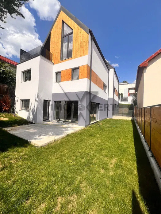 Casa tip duplex de vanzare , Dambul Rotund!