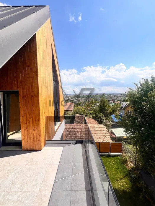 Casa tip duplex de vanzare , Dambul Rotund!