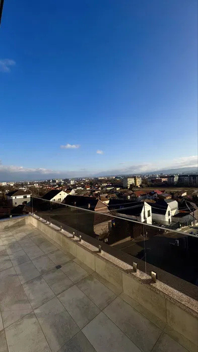 Duplex de 170 m2 utili cu garaj, cartier Dambul Rotund !
