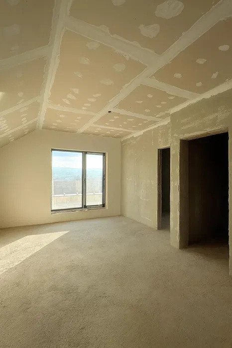 Duplex de 170 m2 utili cu garaj, cartier Dambul Rotund !