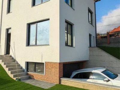 Duplex de 170 m2 utili cu garaj, cartier Dambul Rotund !