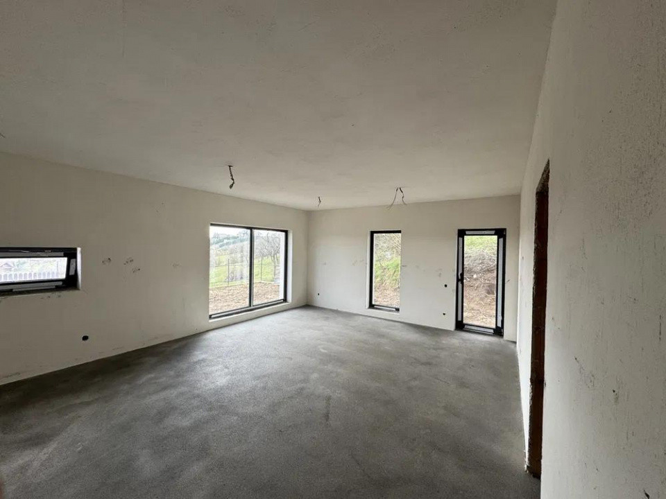 Casa faina cu garaj în Feleacu, 145 mp, 500 mp teren 
