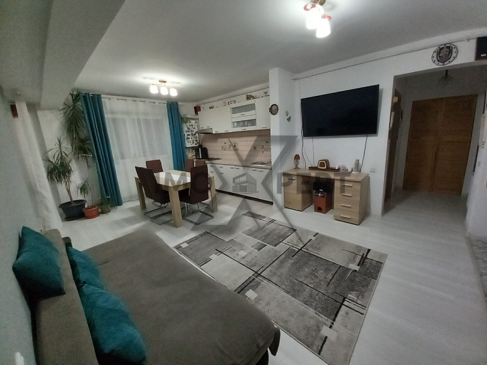 Apartament 3 camere, doua bai, orientare Sud , Baciu Regal 