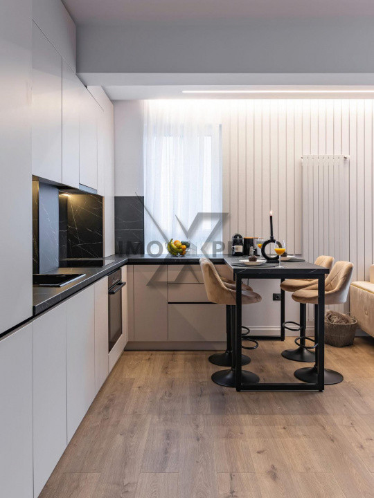 Apartament cu 2 camere, parcare, zona semicentrală 