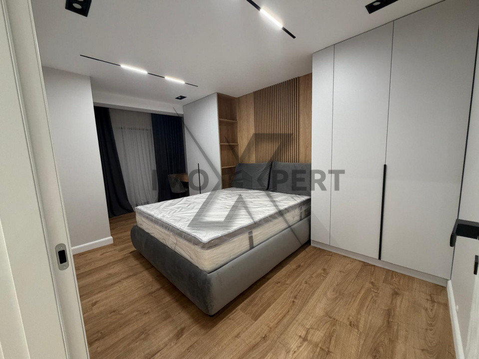 Apartament 3 camere, nou, Terasă 22 mp, zona Vivo-Metro