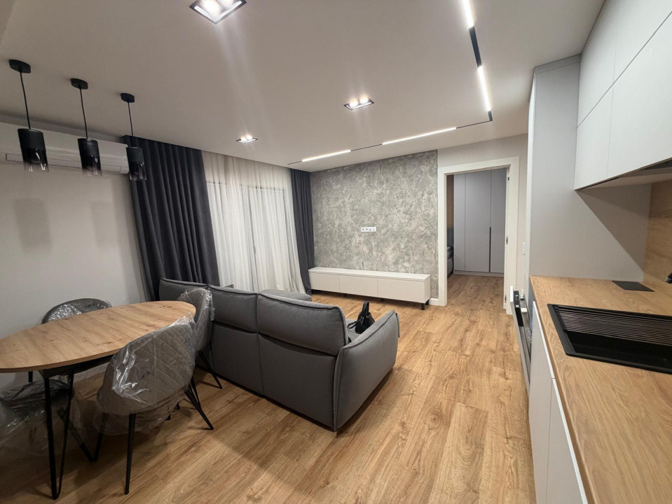 Apartament 3 camere, nou, Terasă 22 mp, zona Vivo-Metro