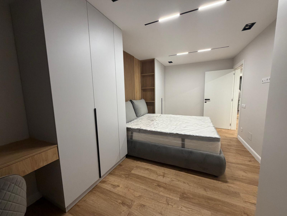 Apartament 3 camere, nou, Terasă 22 mp, zona Vivo-Metro